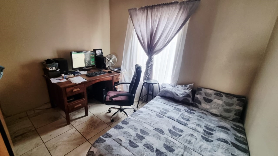 3 Bedroom Property for Sale in Waterval East North West